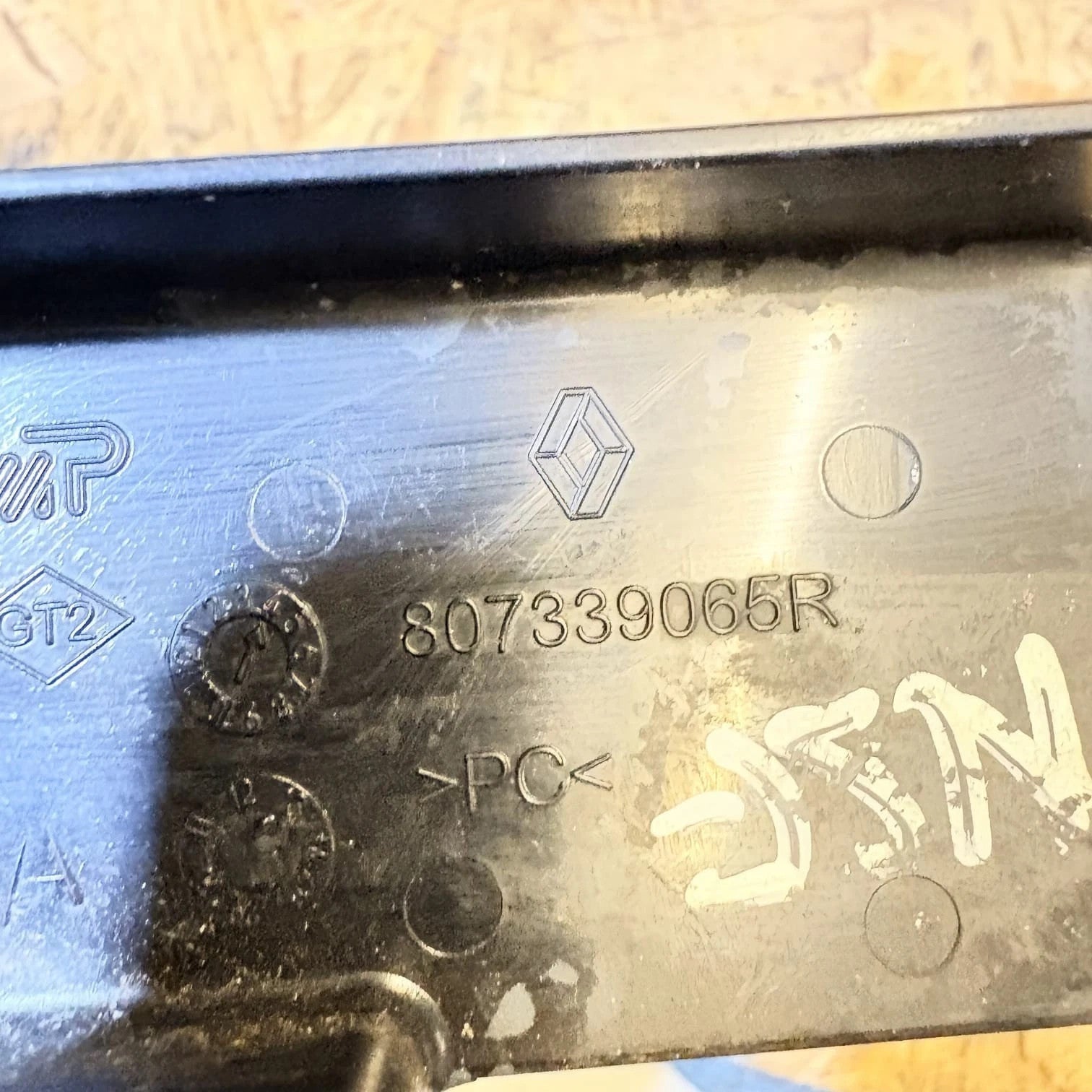 Renault Passenger Front 807339065R NSF