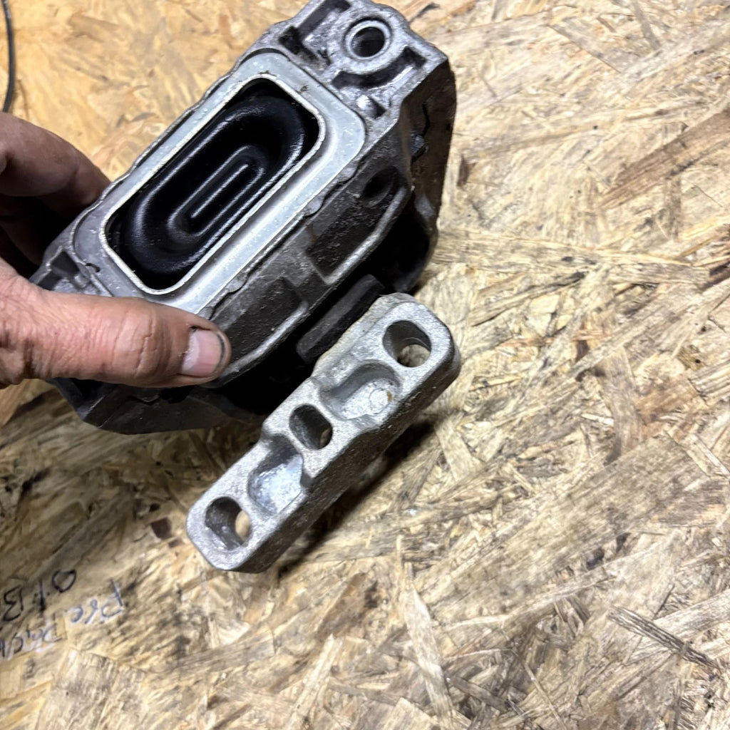 2008 VW Scirocco - Engine Mount - 1K0 199 262