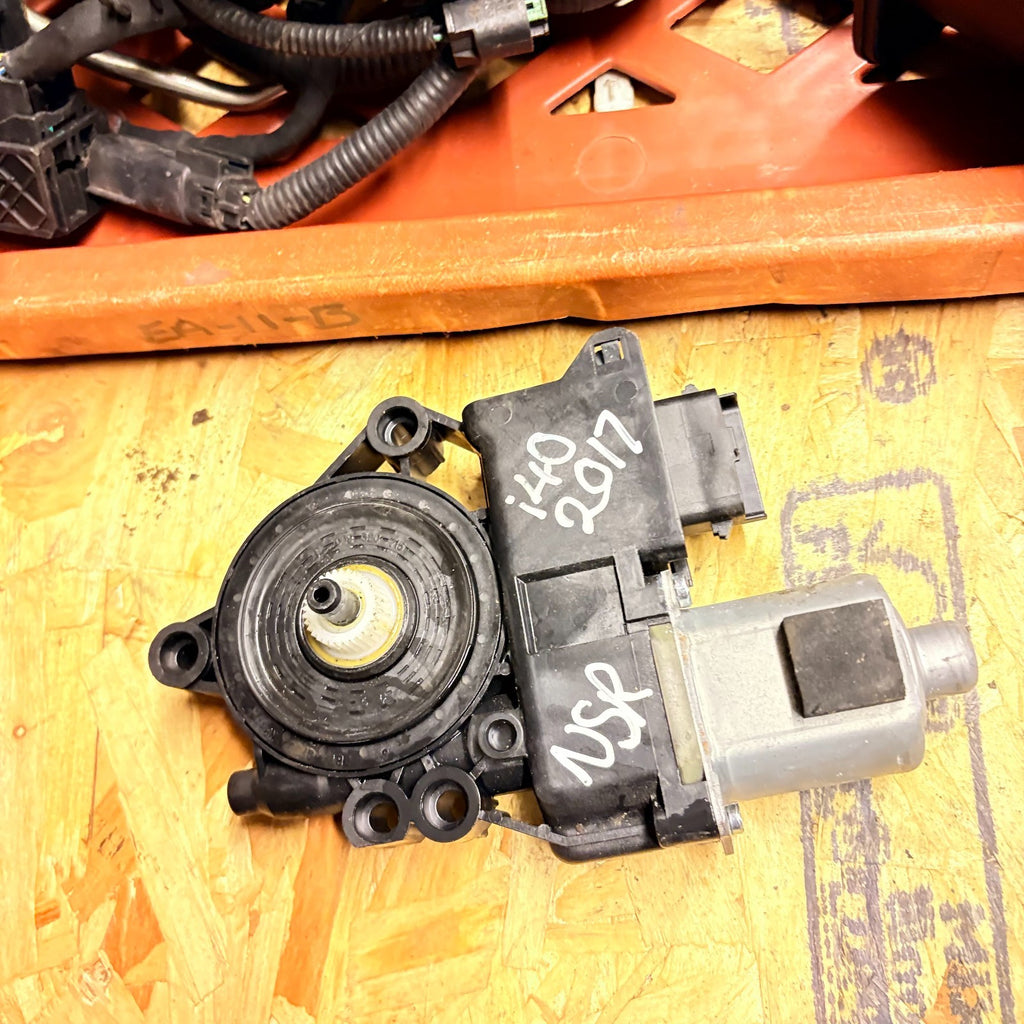 HYUNDAI I40 2017 WINDOW MOTOR REGULATOR REAR LEFT PASSENGER SIDE 834503Z010
