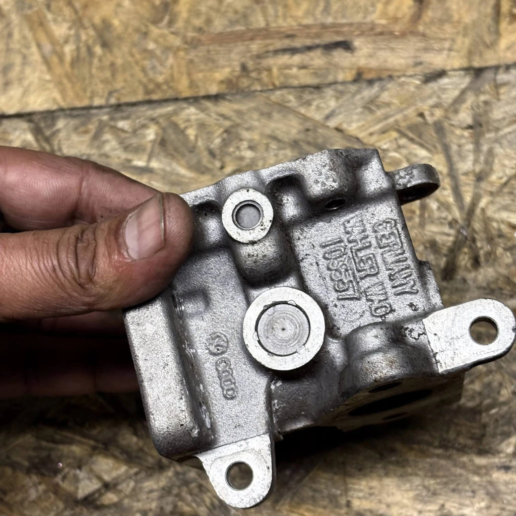 03G131063F EGR Throttle Valve Butterfly Flap VW Passat B6 2.0 TDI 103kW 2006-201