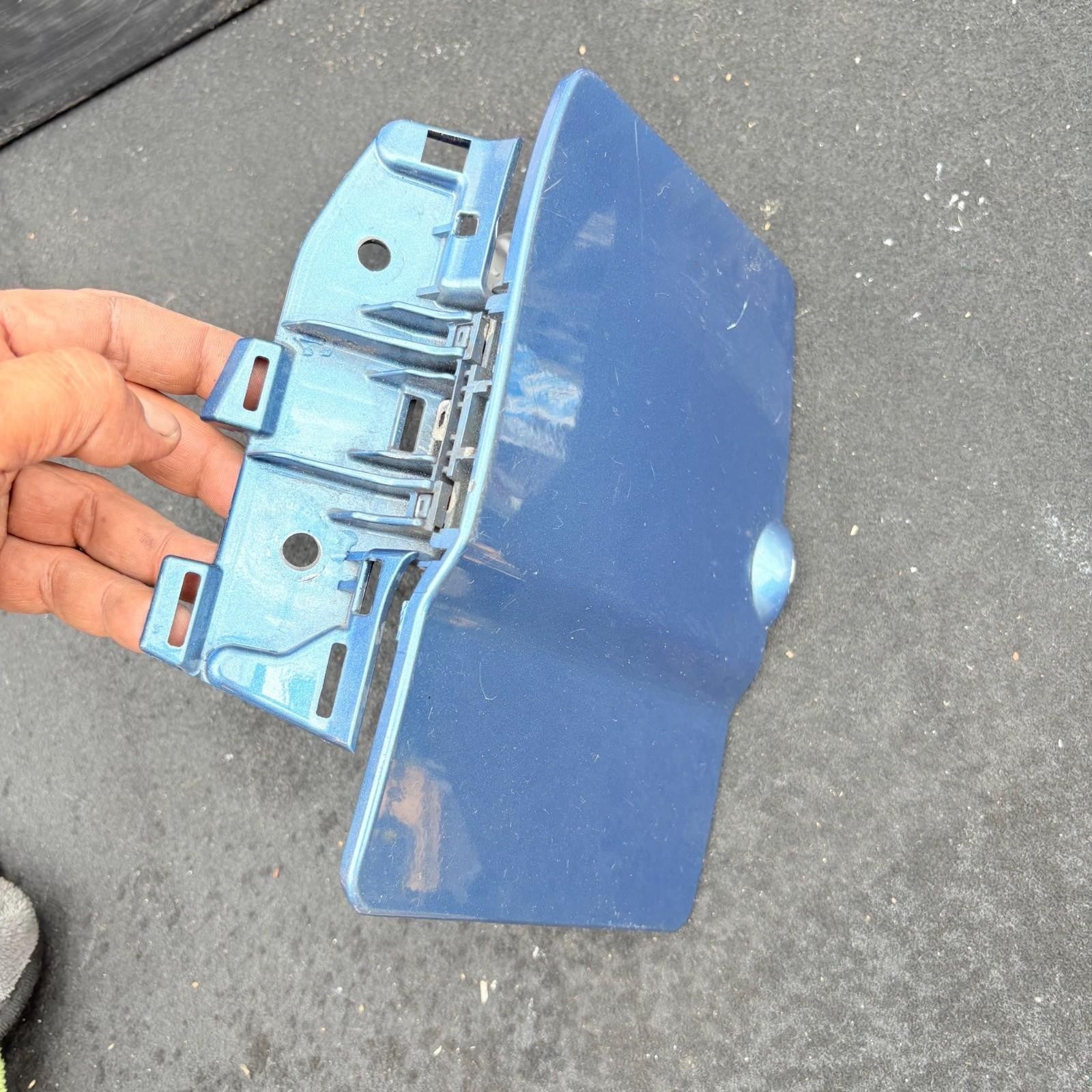 8200023826 Fuel Flap Cover Cap Lid Renault Trafic MK2 Opel Vivaro A 01-14