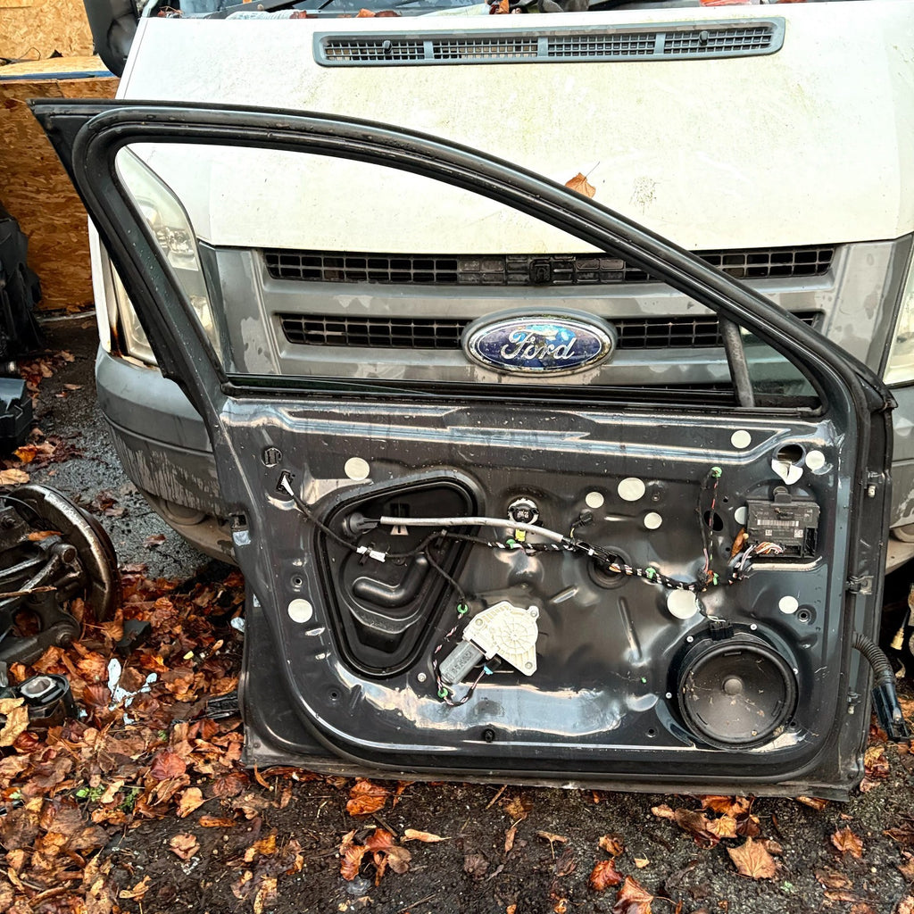 VOLKSWAGEN PASSAT B8 ESTATE PASSENGER SIDE FRONT BARE DOOR