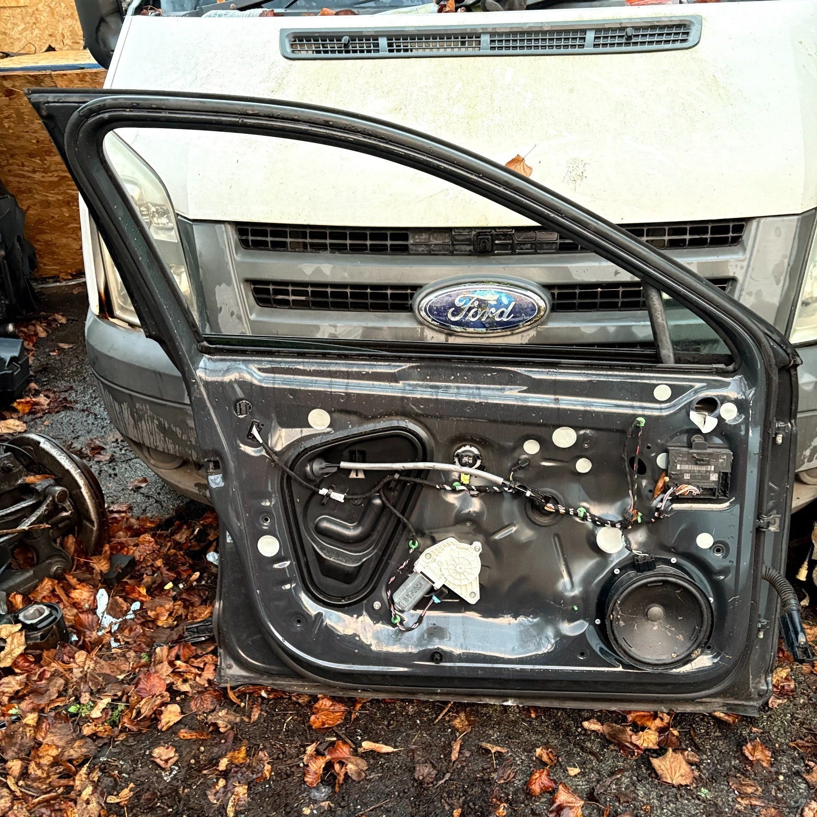 VOLKSWAGEN PASSAT B8 ESTATE PASSENGER SIDE FRONT BARE DOOR