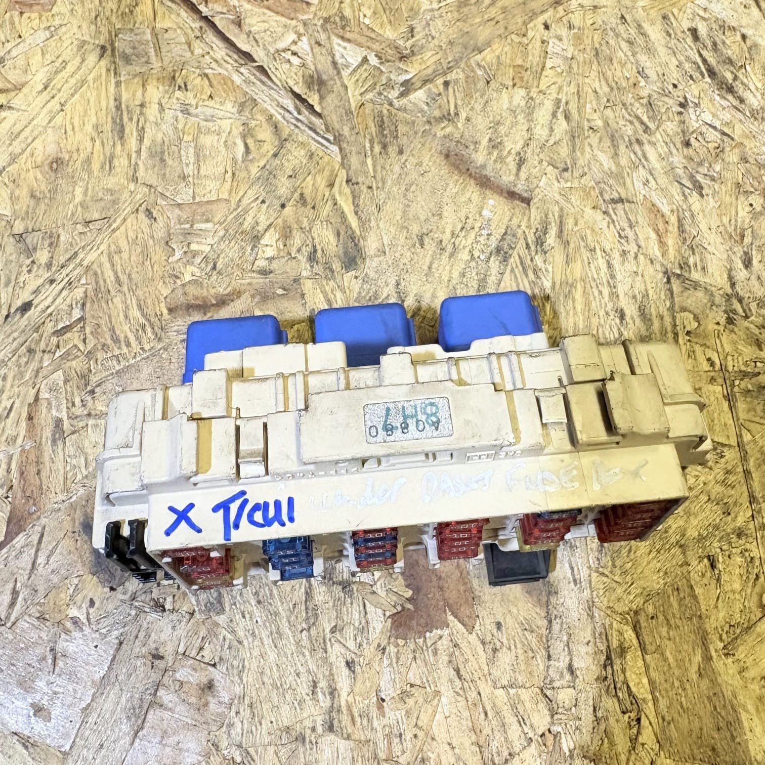Nissan Xtrail 2001-2007 Under Dash Fuse Box
