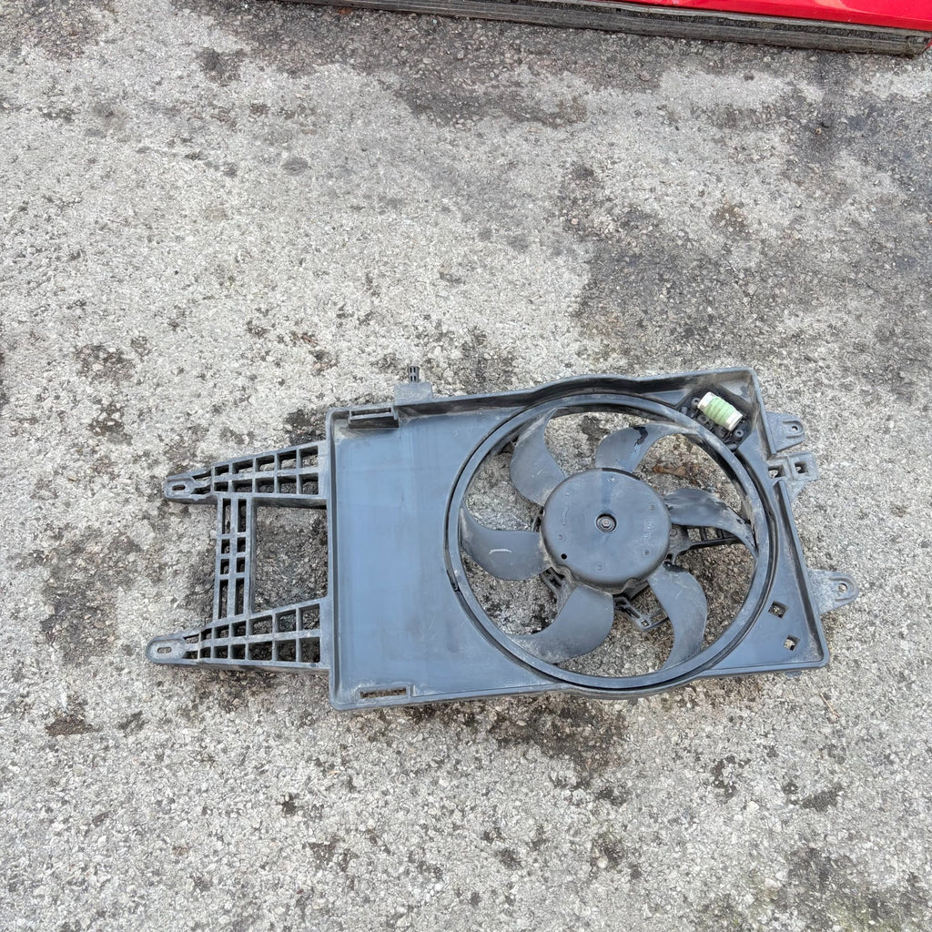 RADIATOR FAN COOLING FAN FIAT IDEA 2003-2012 823700600