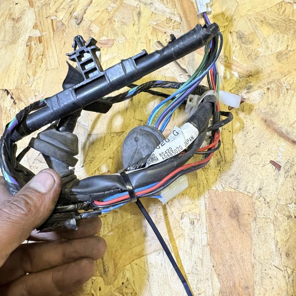 Daihatsu Sirion M300/Passo KGC10 Rear RH Door Wiring Loom 82153B1020 2006-2010