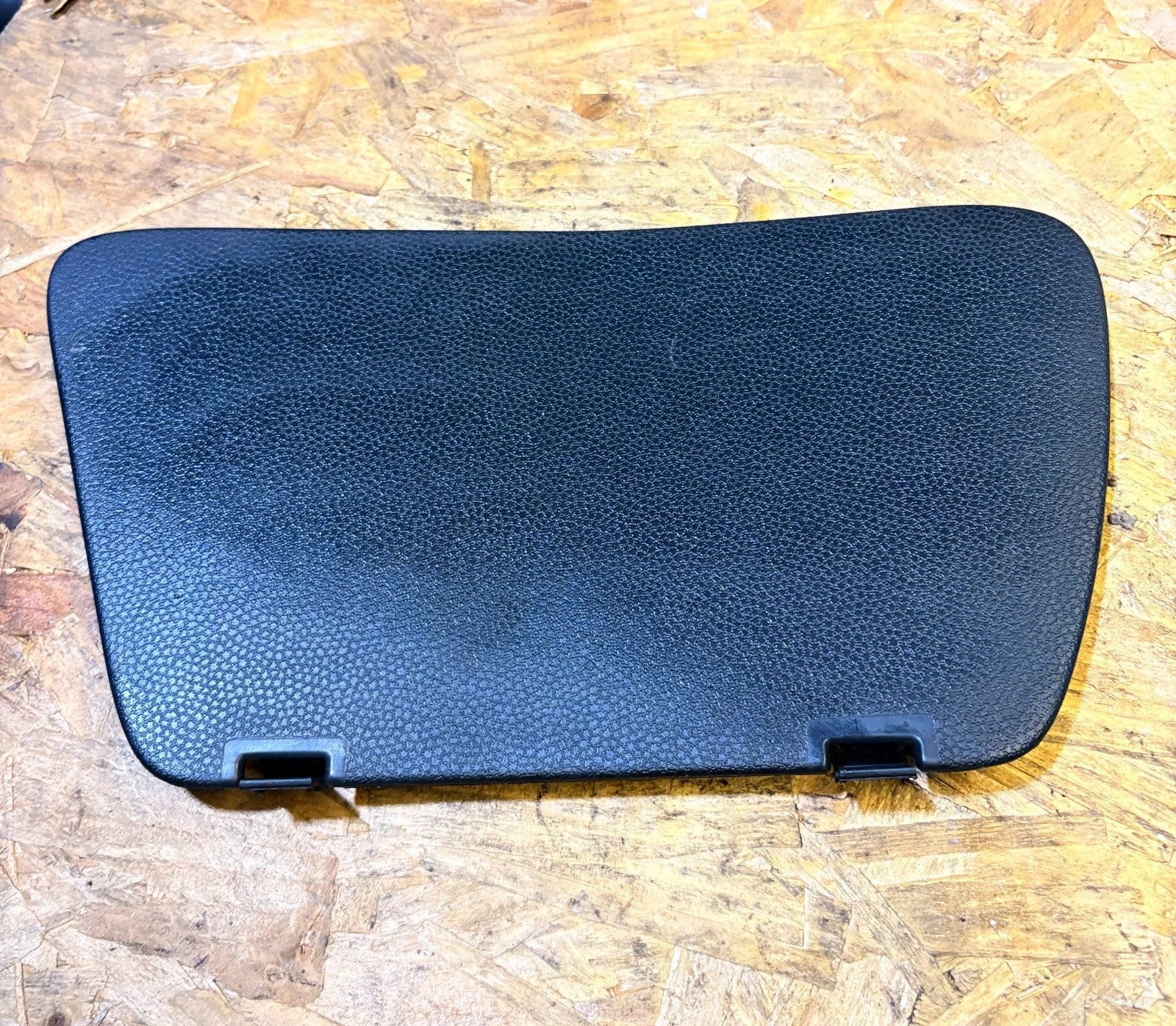 MINI PASSENGER SIDE INTEROR BOOT TRIM COVER PART NUMBER 5143 1503473