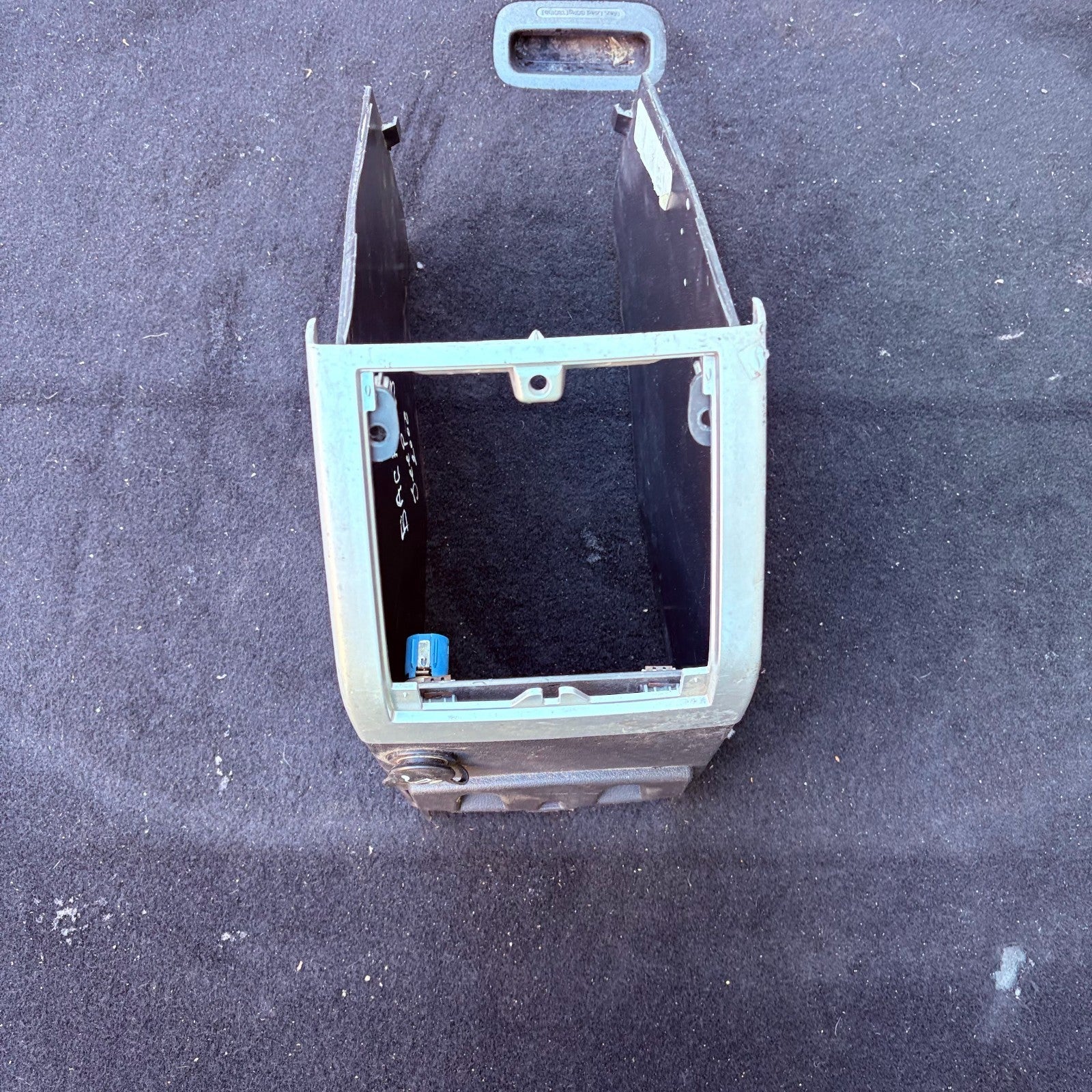 JEEP Liberty KJ 02-07 Center Console Rear Trim Air Vent Bezel BL89TRMAA