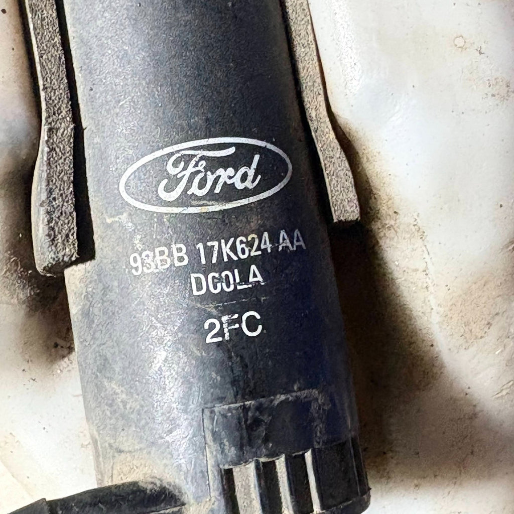 Ford Connect MK1 2002-2012 Windscreen Washer Bottle Tank & Pump 2T14-17618-AB