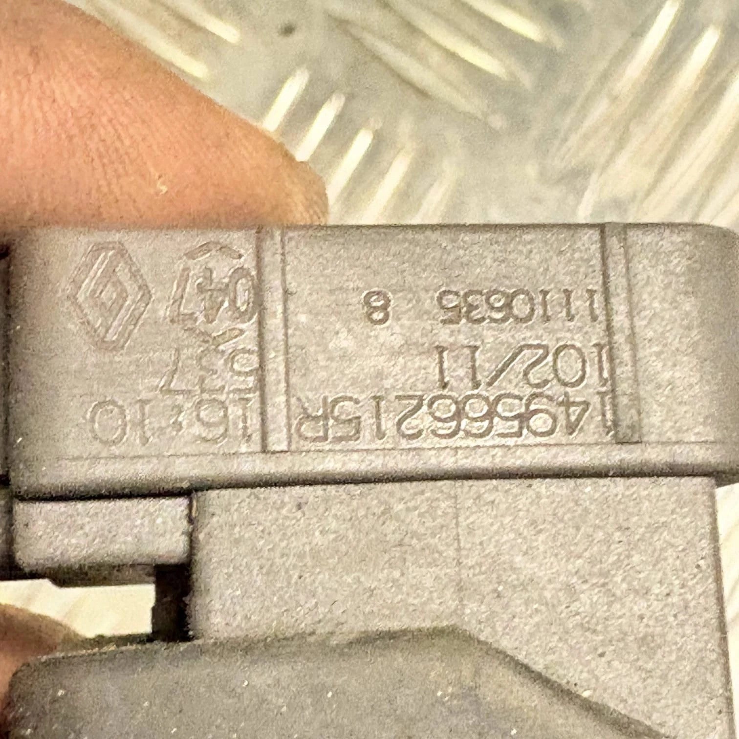 NISSAN VAUXHALL RENAULT TURBO BOOST VACUUM SOLENOID VALVE DIESEL 149566215R
