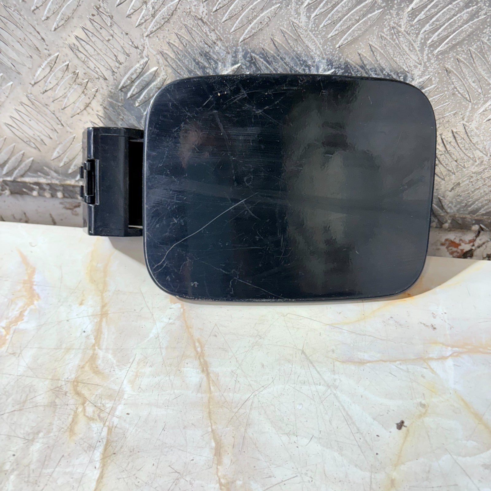 KIA CARENS 2004 FUEL FILLER FLAP
