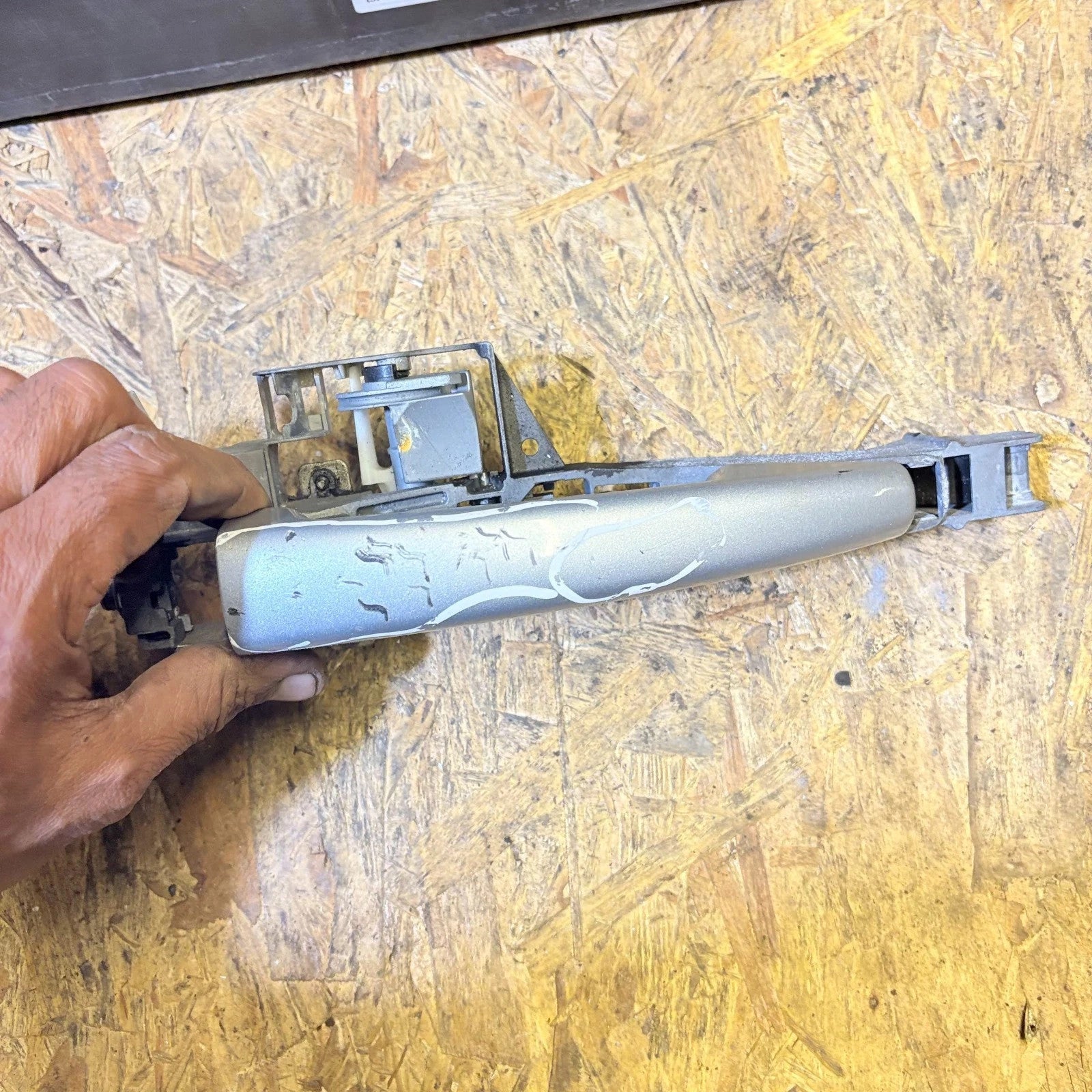 CITROEN C3 DOOR HANDLE DRIVER RIGHT SIDE FRONT 2012