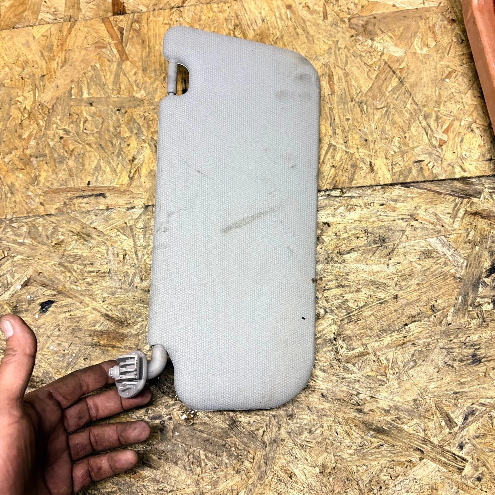 Kia Rio 2012-2015 RH Front Sun Visor Grey Vanity Mirror 85202-1W401DCM