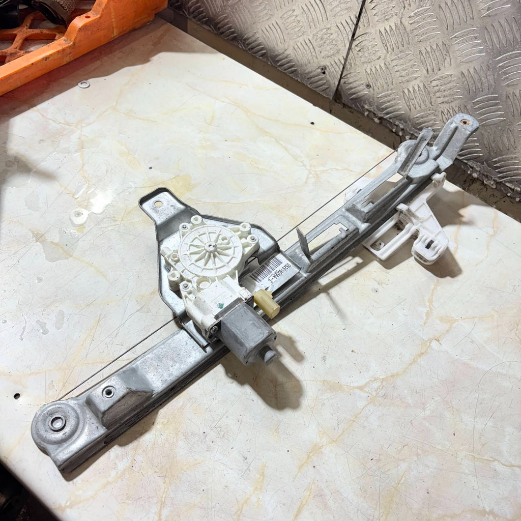 Jeep Patriot Left Passenger N/S Rear Electric Window Regulator 128000682 07-12M