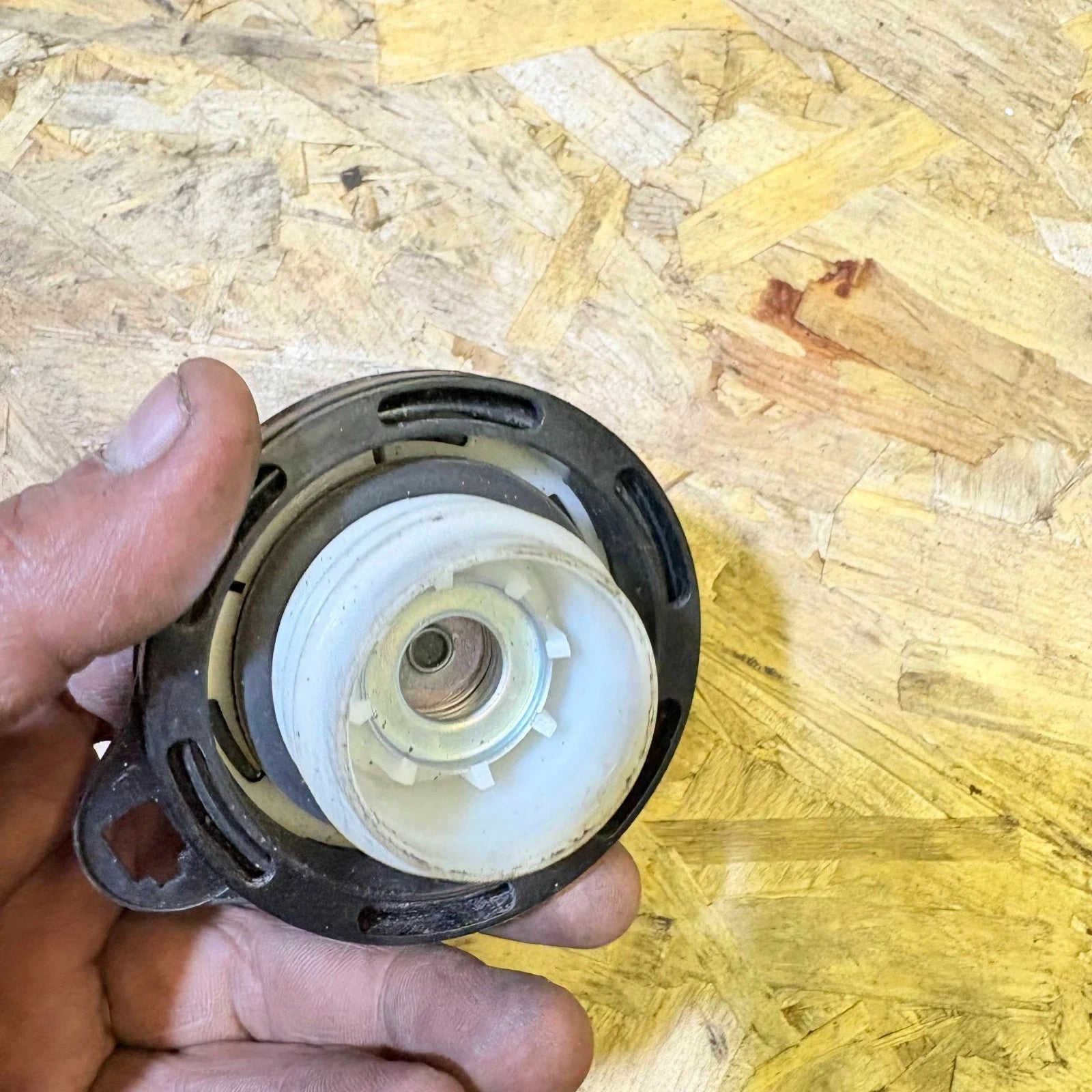 Hyundai Tucson MK3 2015-2021 Kia Ceed Fuel Filler Cap