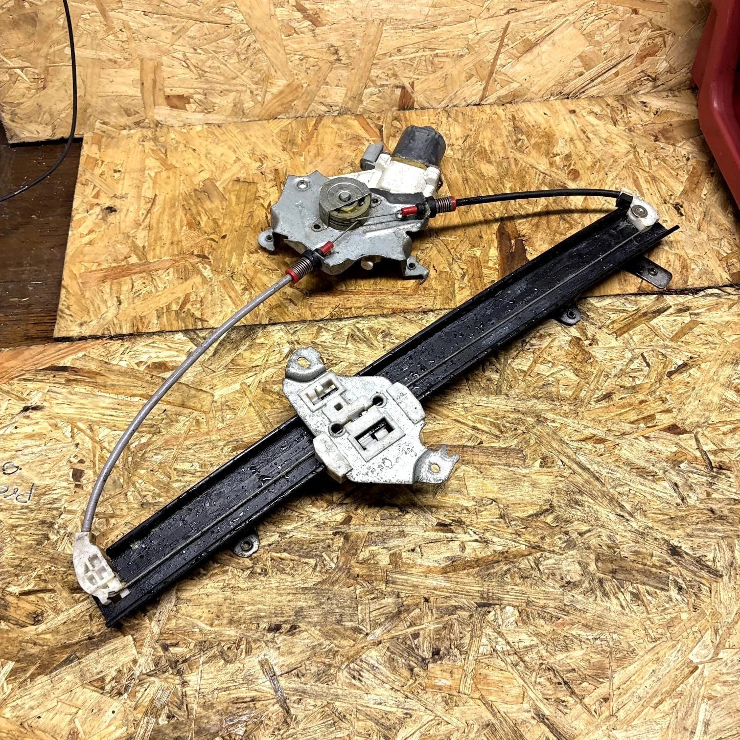 NISSAN MICRA 2002 PASSENGER FRONT SIDE WINDOW REGULATOR 5 DOOR 80700BC60B