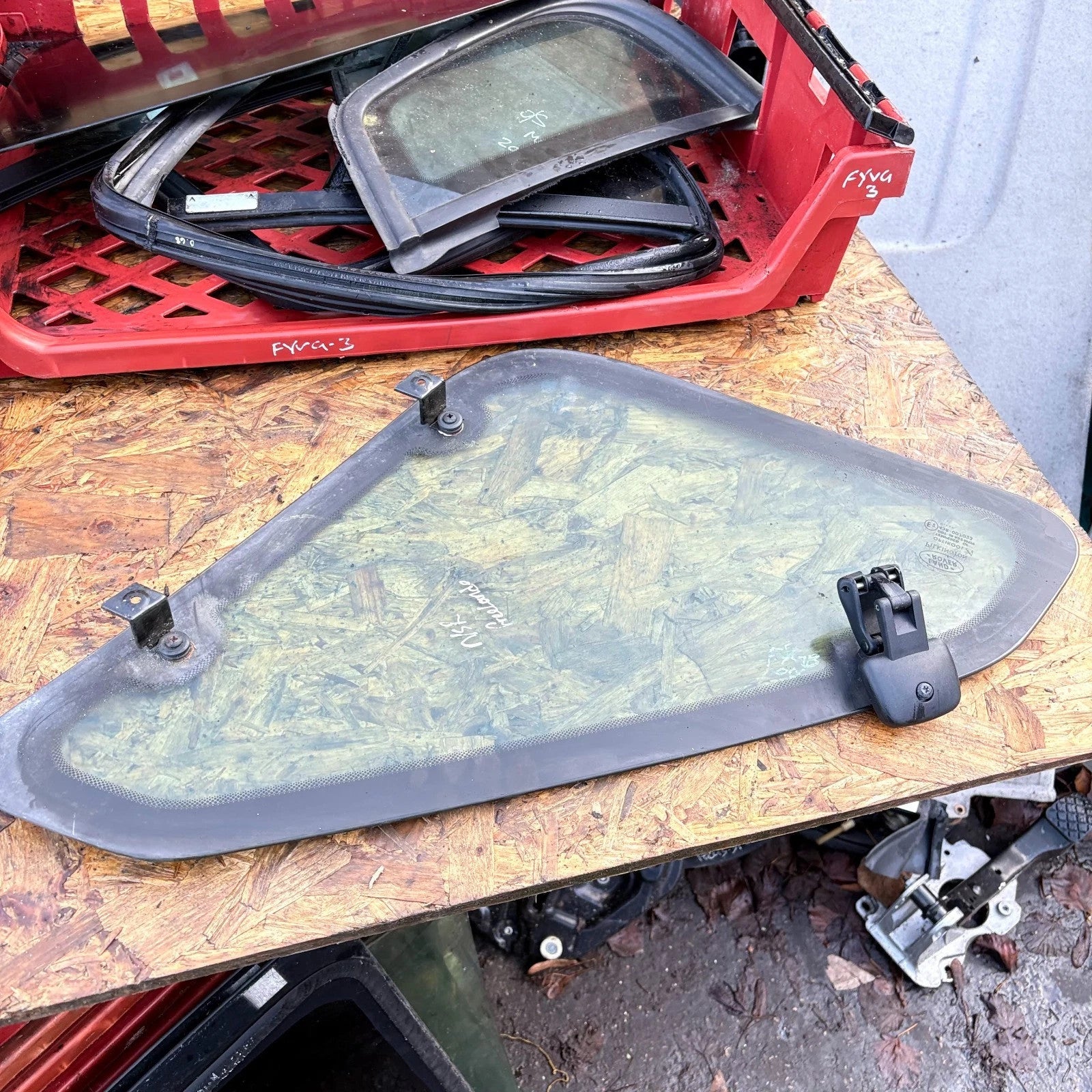 Land Rover Freelander Left Passenger Rear Quarter Glass 43r-007023 Mk1 01-06S