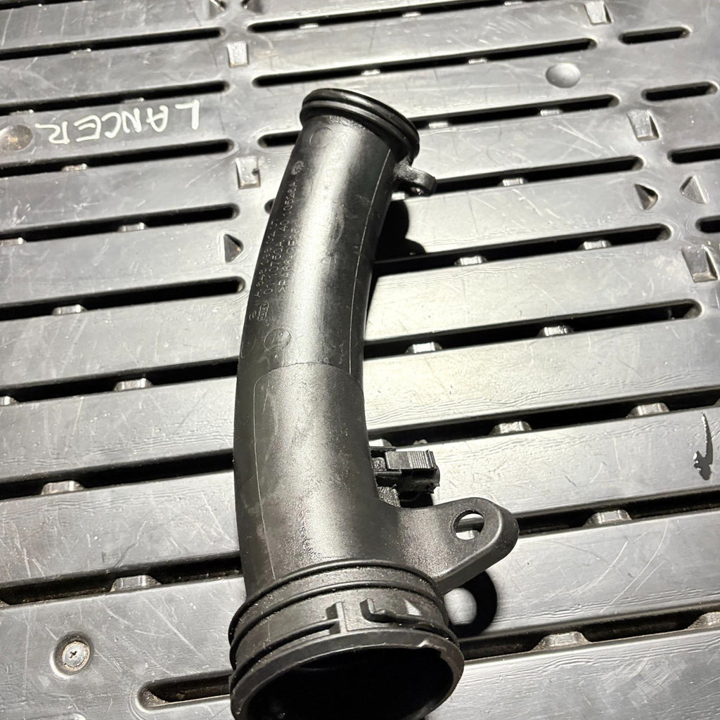 MERCEDES 2000-2010 W203 C CLASS SPORT AIR INTAKE HOSE PIPE A6460980207