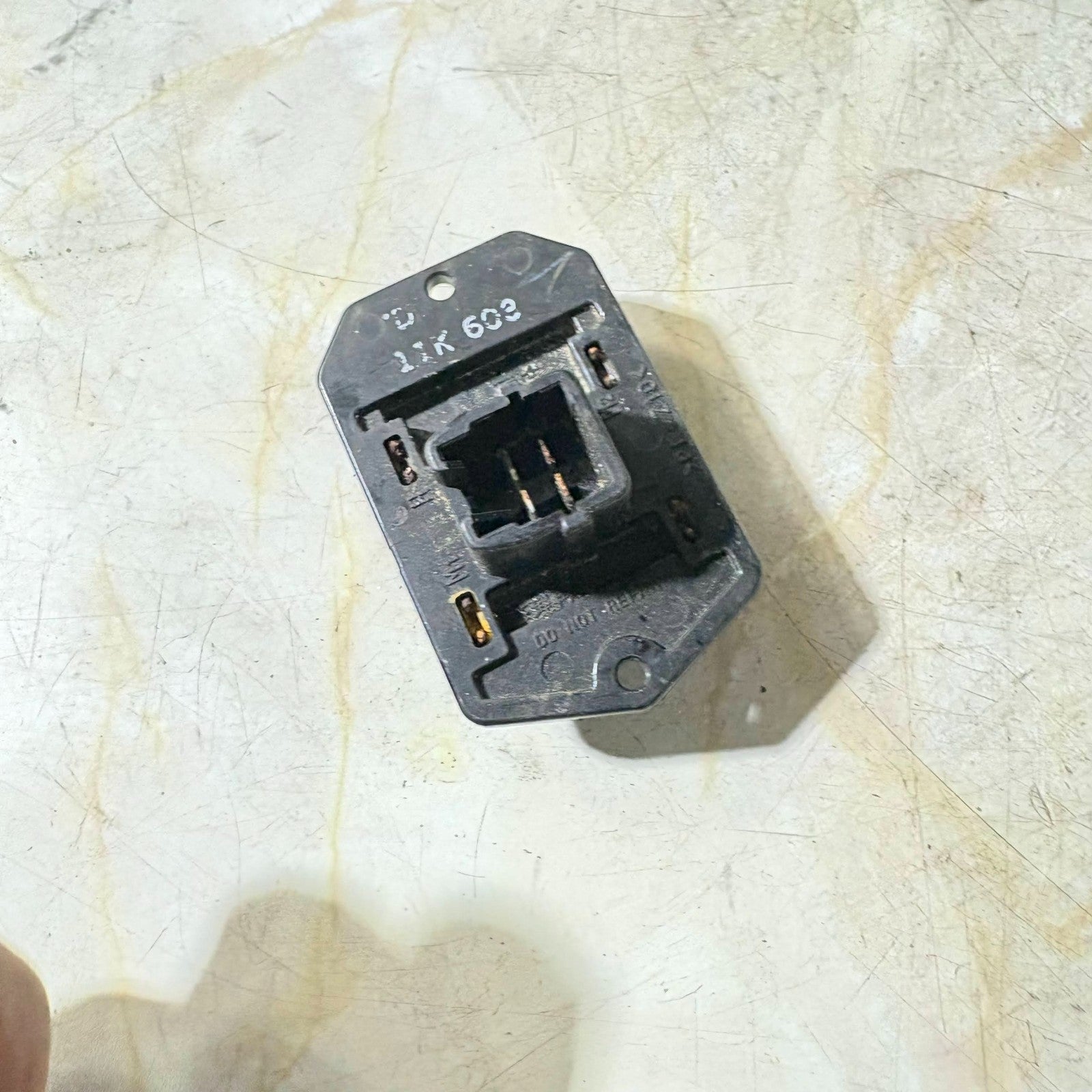 DAIHATSU SIRION MK2 2005-2010 HEATER BLOWER MOTOR FAN RESISTOR