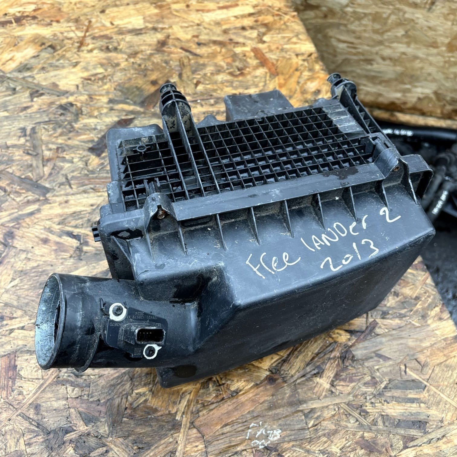 2013 2.2 Land Rover Freelander 2 Air Filter Box 6G92-9600-BF 8V21 12B579AA