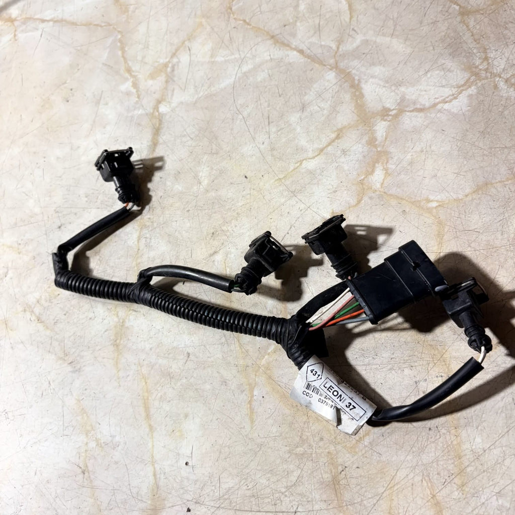 Renault Clio Mk3 Estate Engine Wiring Harness Loom Wiring Loom 07-12 820032837B