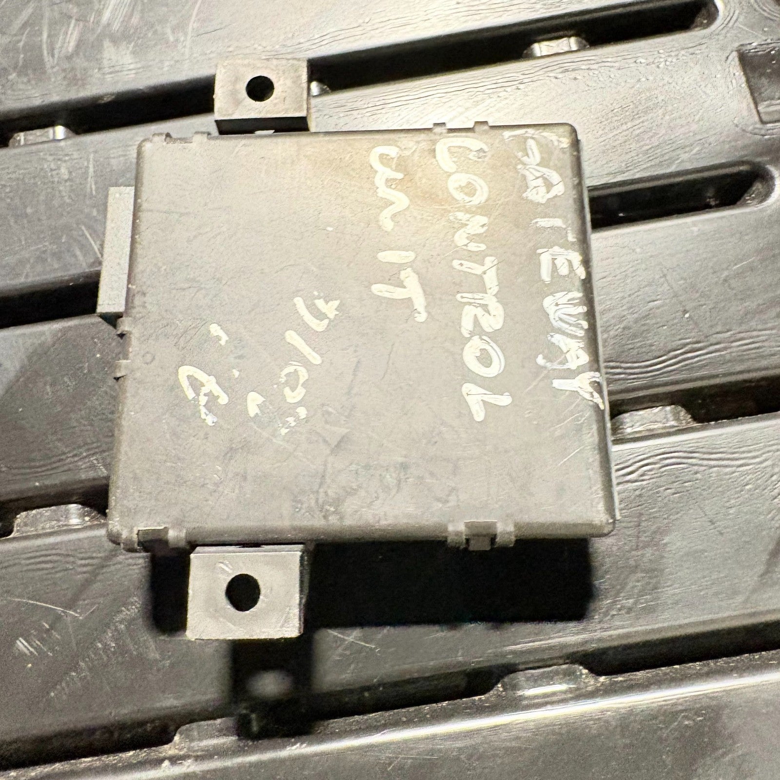 Audi A1 Gateway Control Module ECU 8U0907468Q CAN Network 2010-2018