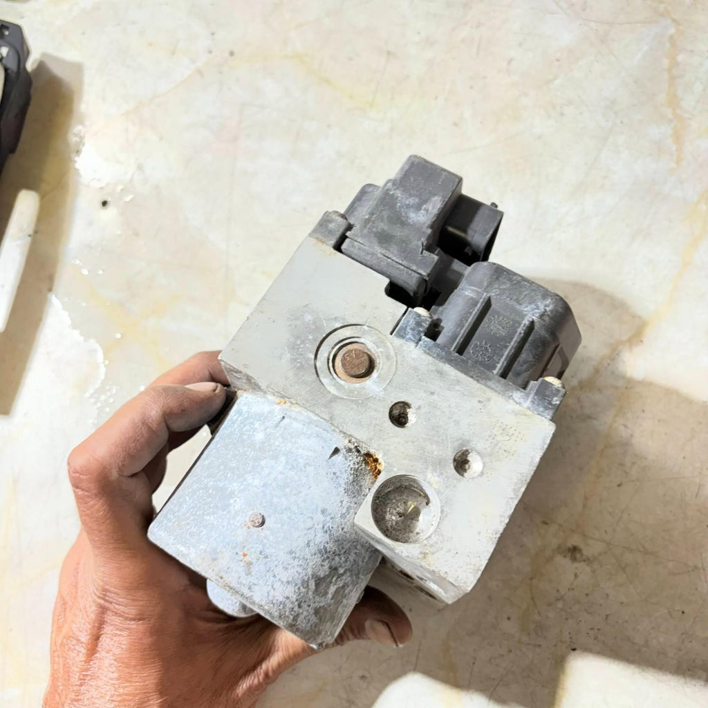 Citroen Xsara ABS Pump Module ECU 0273004353 Bosch 0 273 004 353 1997-2006