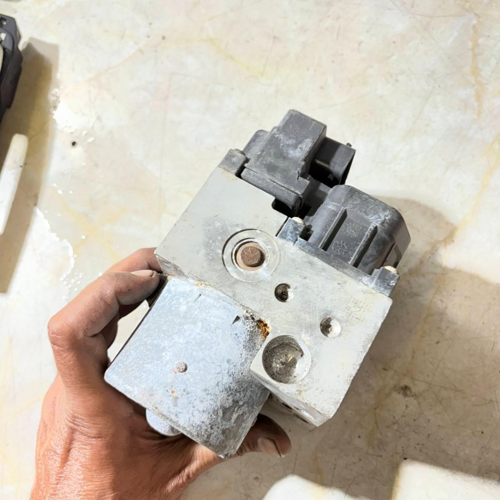Citroen Xsara ABS Pump Module ECU 0273004353 Bosch 0 273 004 353 1997-2006