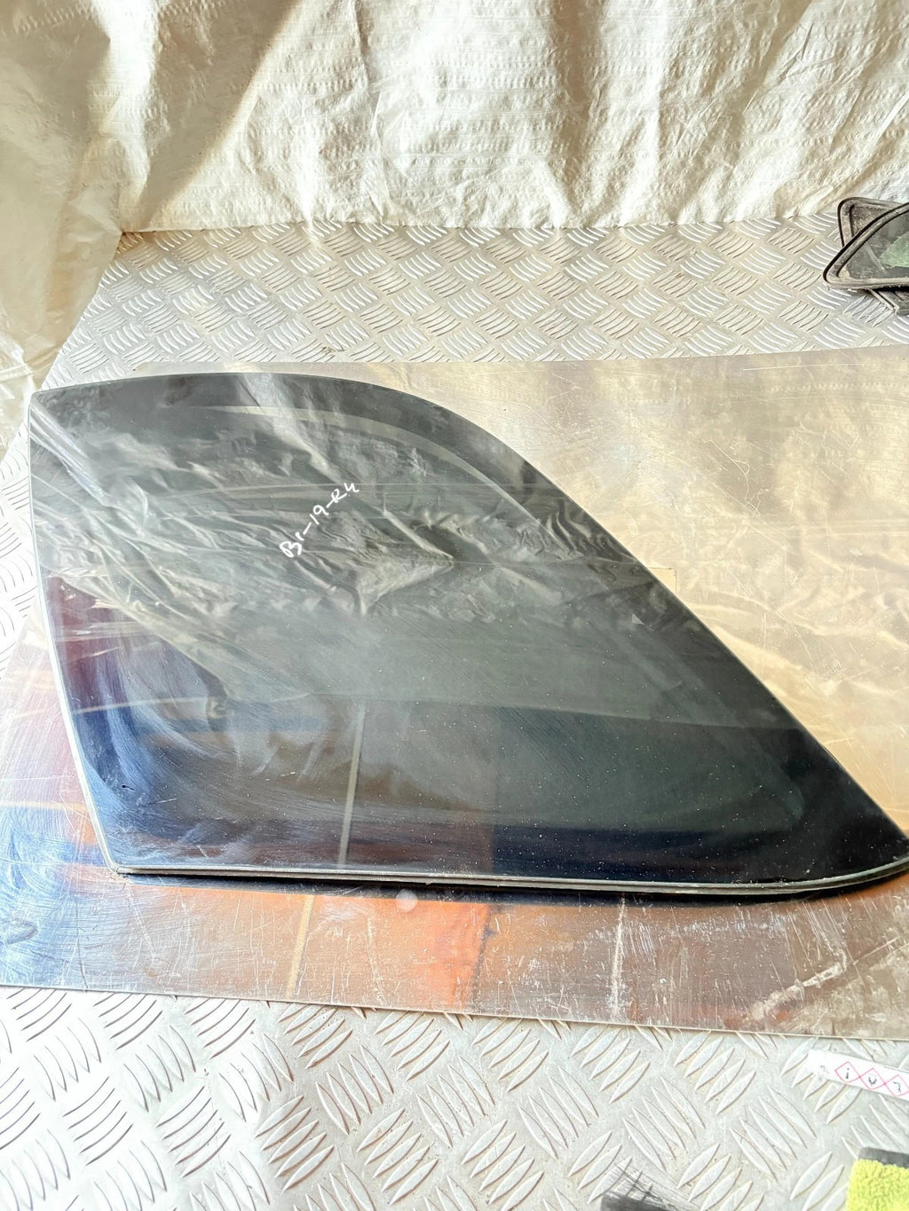 Mercedes ML W163 1998-2005 Rear Left Door Quarter Glass Tinted AS3 A1636700312