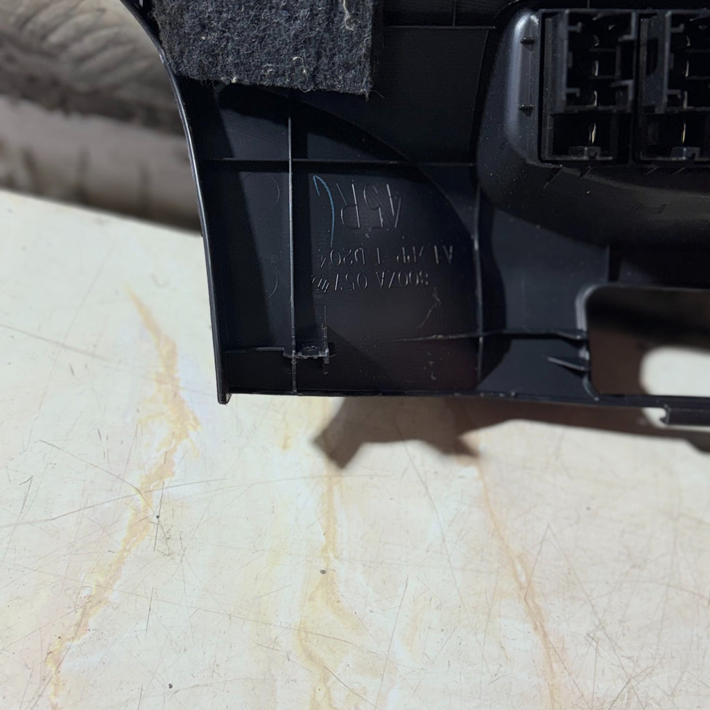 MITSUBISHI OUTLANDER 2006-2012 FRONT DRIVER RIGHT LOWER TRIM PANEL 800ZA057