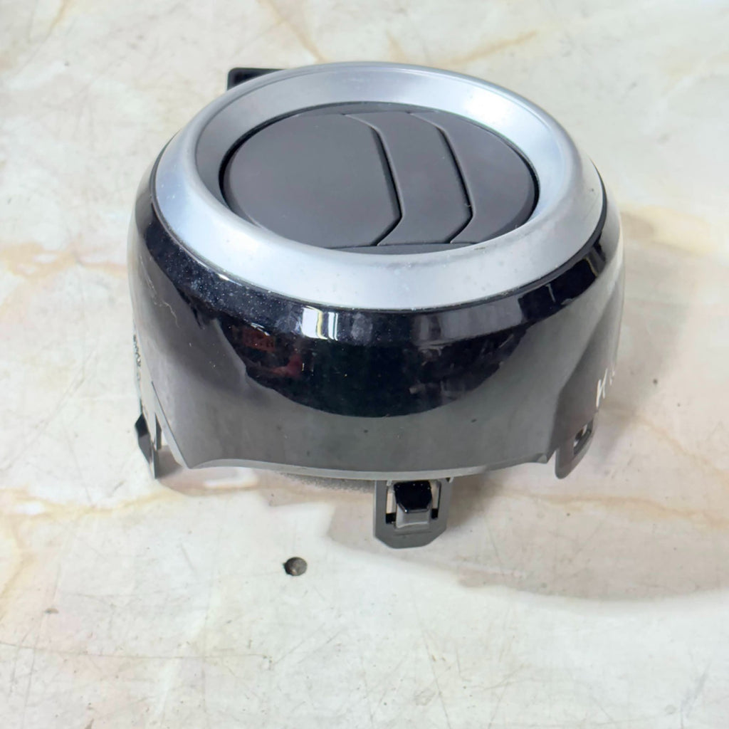 Nissan Micra K14 2017 dashboard side air vent grill trim 00227375