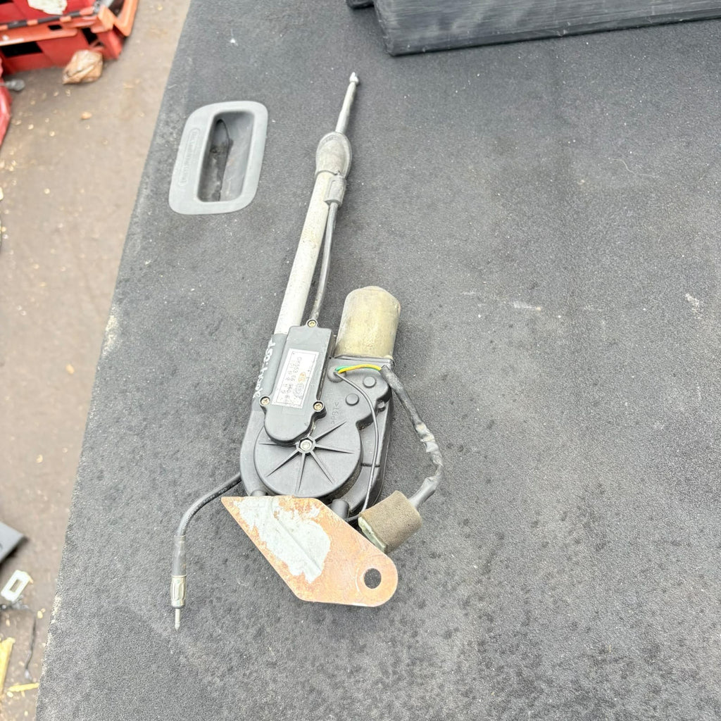 KIA CARNIVAL II GQ Antenna 0K55366930e 2.90 Diesel 106kw 2004 3148701