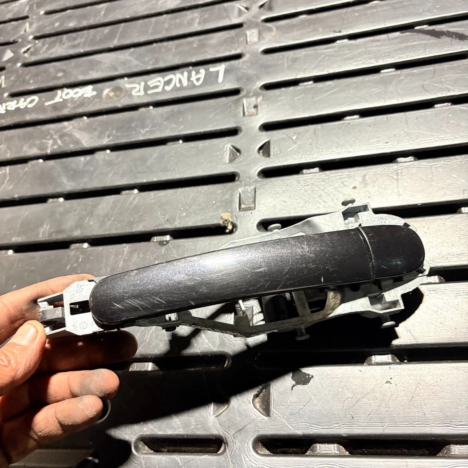 External Handle Door Front Left Passenger Side Skoda Roomstar 2006-2015