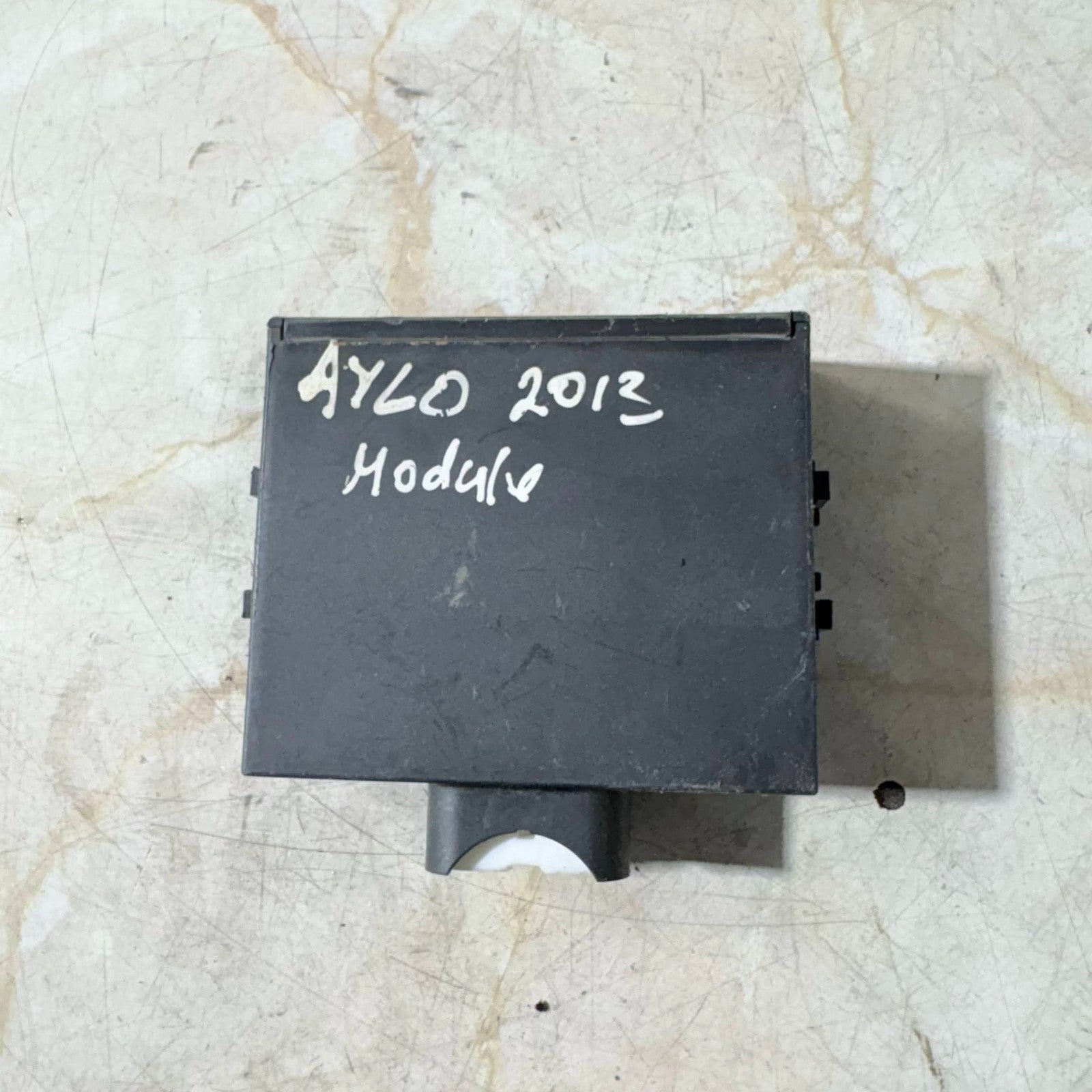 TOYOTA AYGO 2013 DOOR CONTROL MODULE ECU 89740-0H021