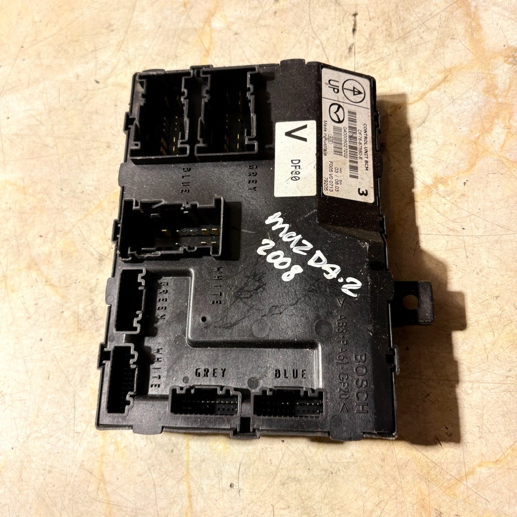 MAZDA 2 DE 2007-2014 BCM Body Control Module DF76-67560-E Bosch F005V00713