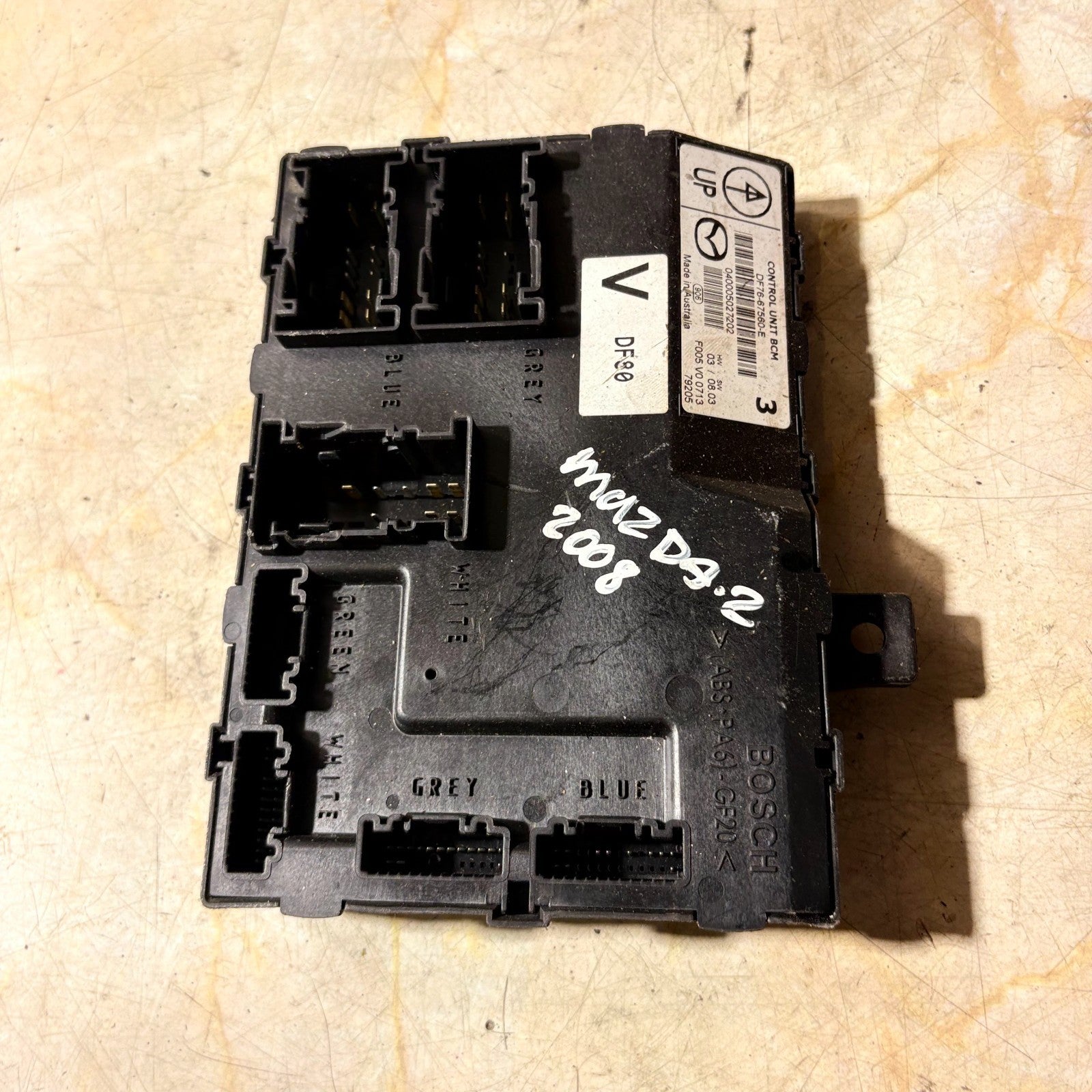 MAZDA 2 DE 2007-2014 BCM Body Control Module DF76-67560-E Bosch F005V00713
