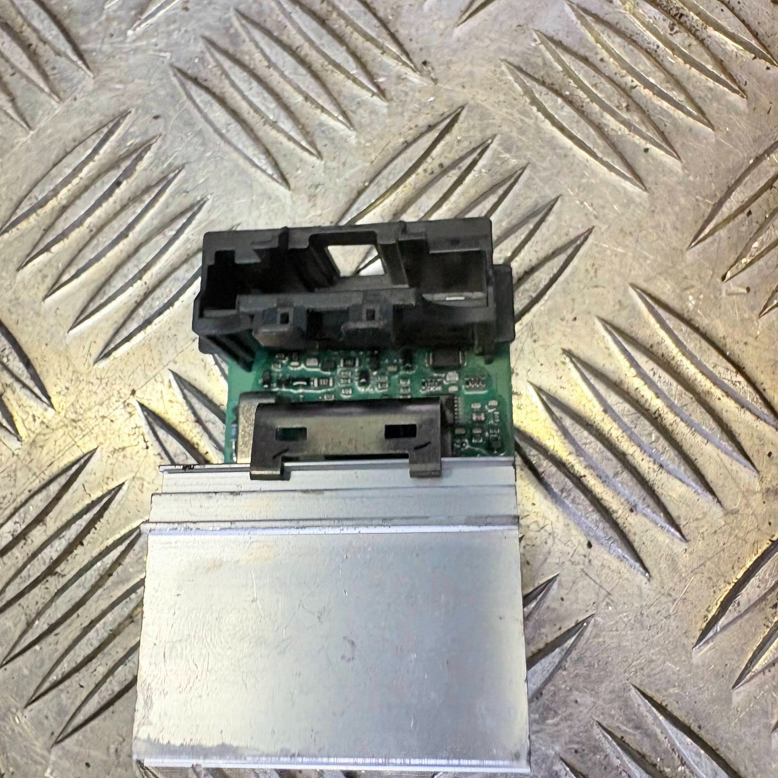 PEUGEOT 3008 5008 MK2 GT 2017-HEATER BLOWER MOTOR RESISTOR REGULATOR B00000634E