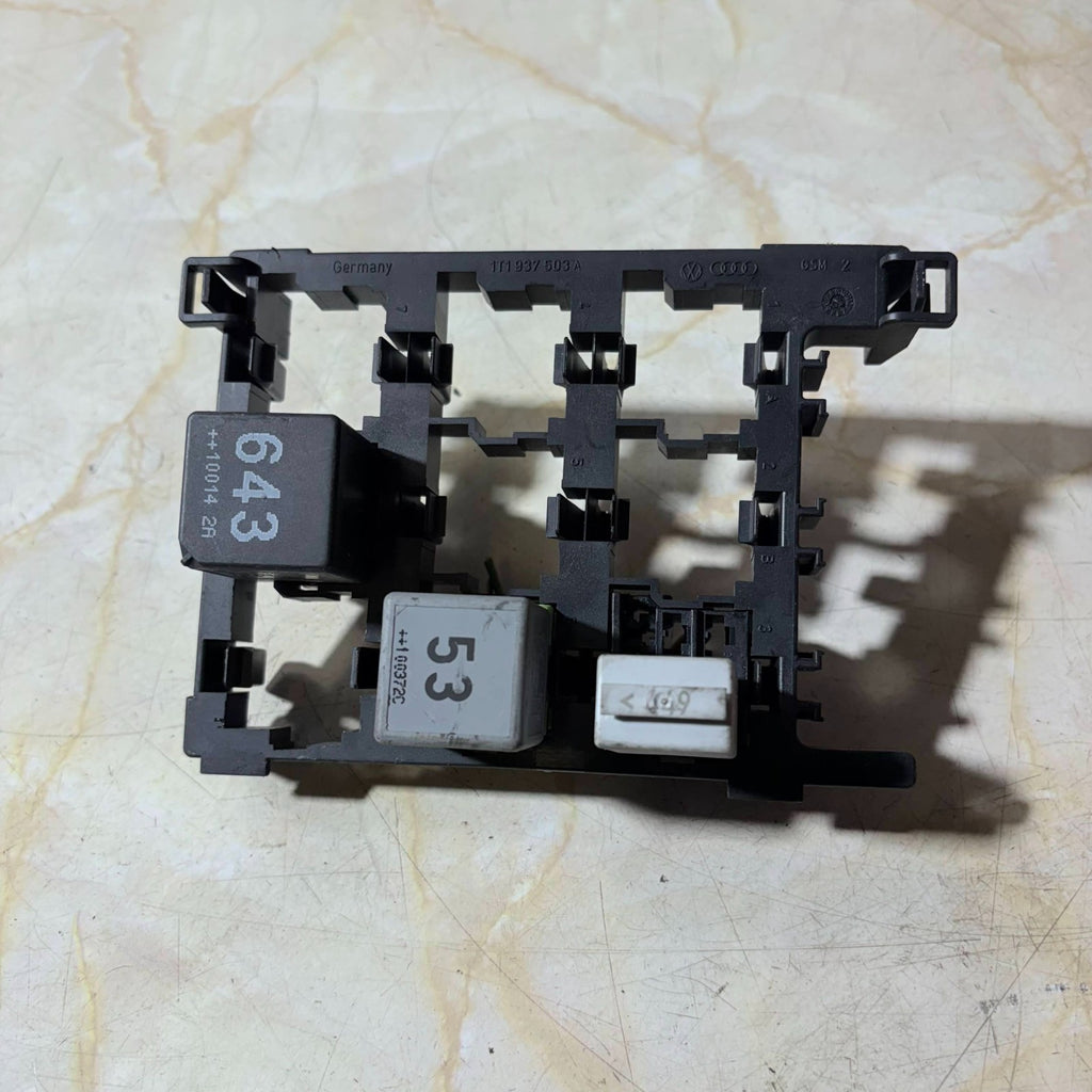 Volkswagen Caddy 2010 Fuse Box Module 1T1937503A