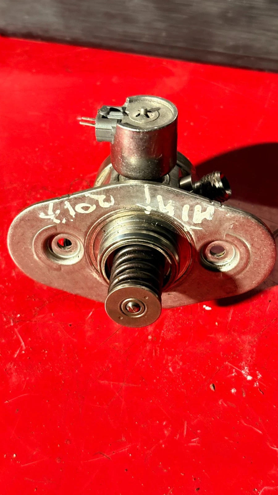 BMW MINI 2017 High Pressure Fuel Pump 1351 7636881