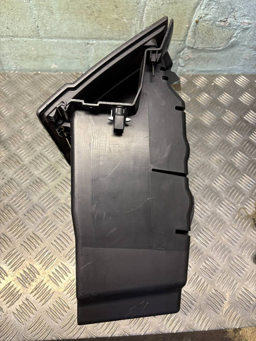 FORD MONDEO MK4 2008 GLOVE BOX (PASSENGER SIDE) 7S71-A06010