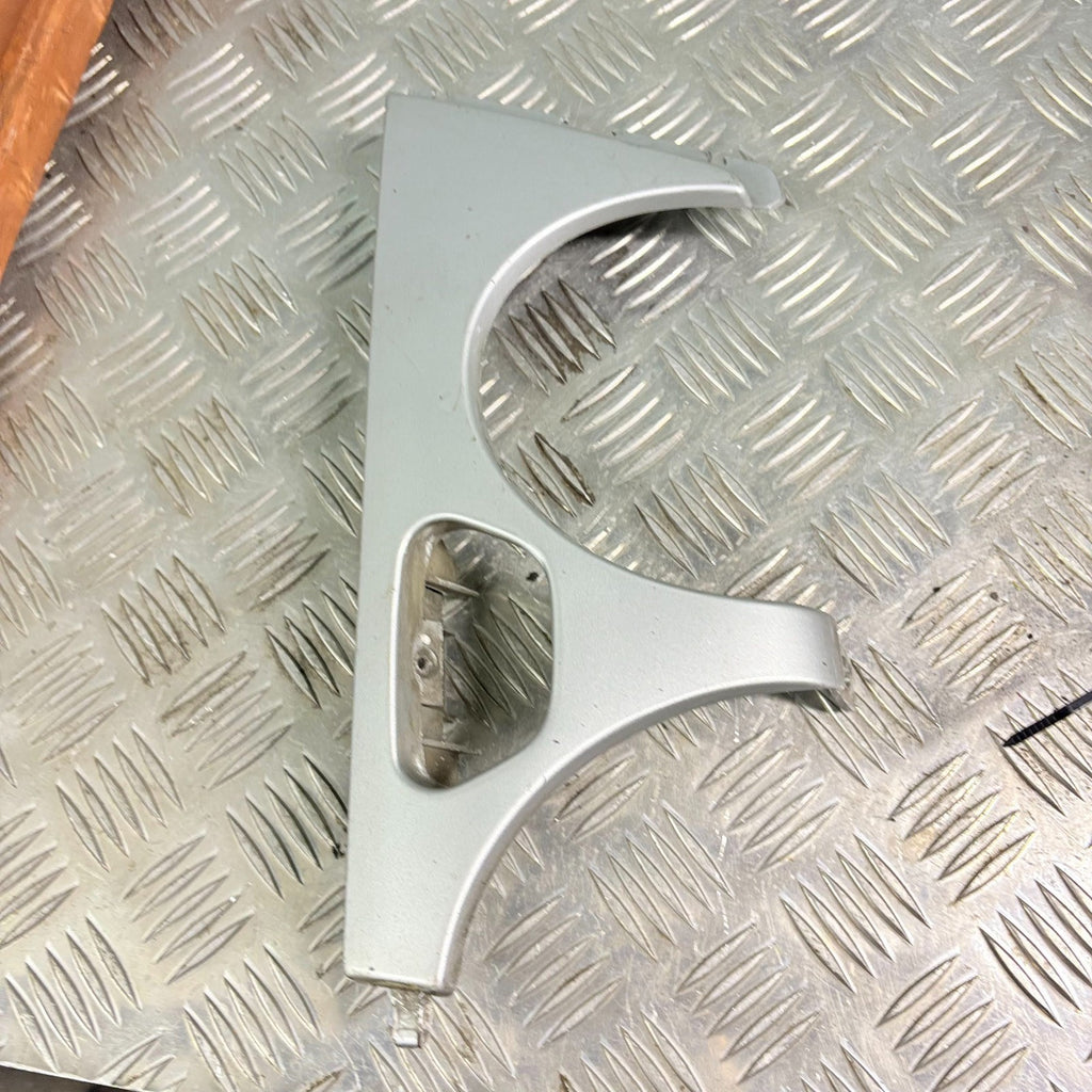 MERCEDES BENZ E CLASS E300 1999 HEADLIGHT LOWER COVER FRAME TRIM FRONT LEFT