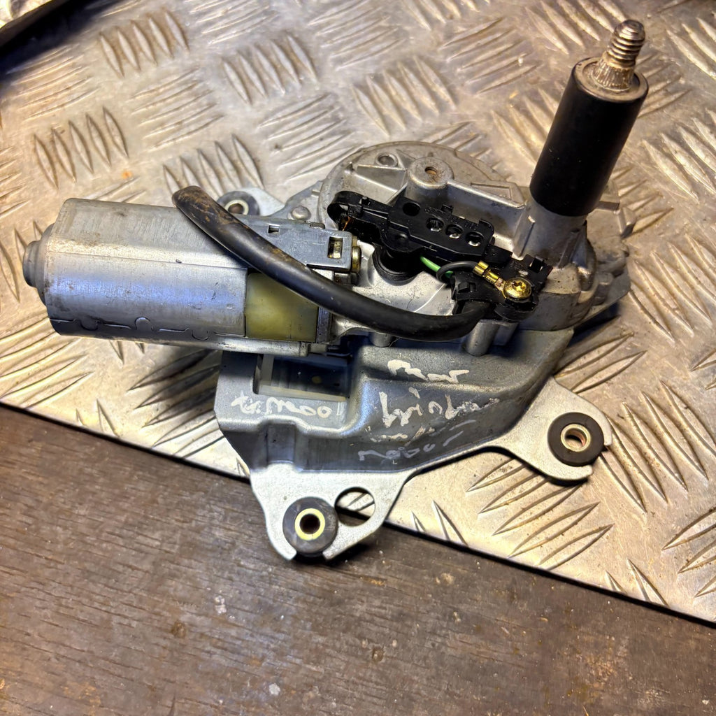 0 390 201 561 rear windscreen wiper motor for NISSAN TERRANO