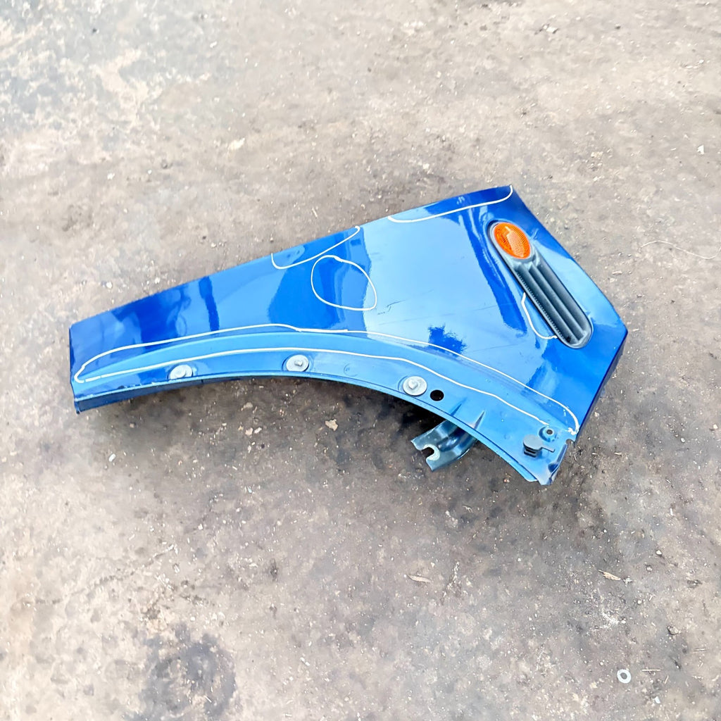 MINI Cooper One R50/R53 2002-2006 Front Right Wing Fender Side Repeater O/S Blue