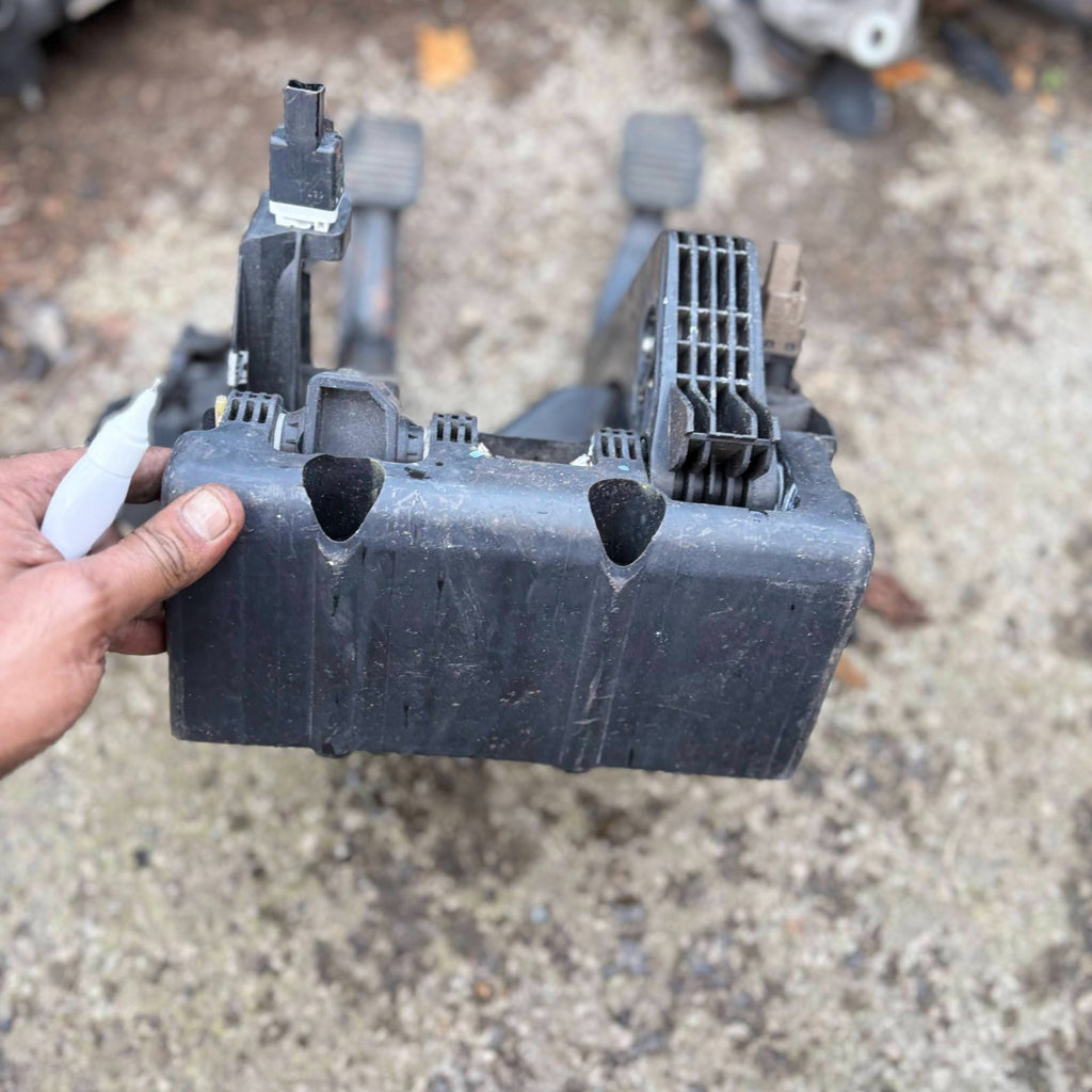 FIAT DUCATO 2006-2014 X250 PEDAL BOX BRAKE AND CLUTCH PEDALS