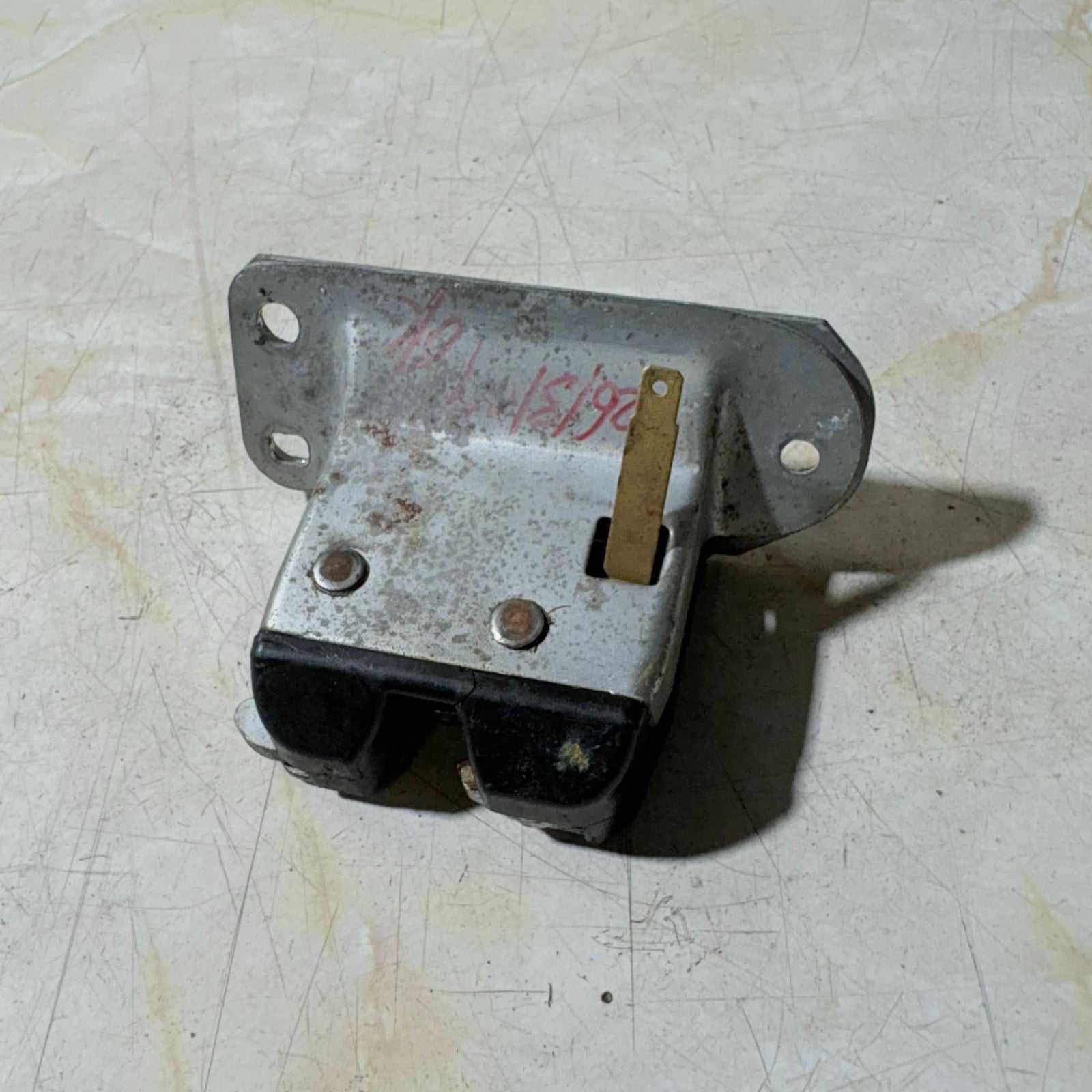 PROTON GEN-2 2010 5DR REAR TAILGATE BOOT LOCK CATCH