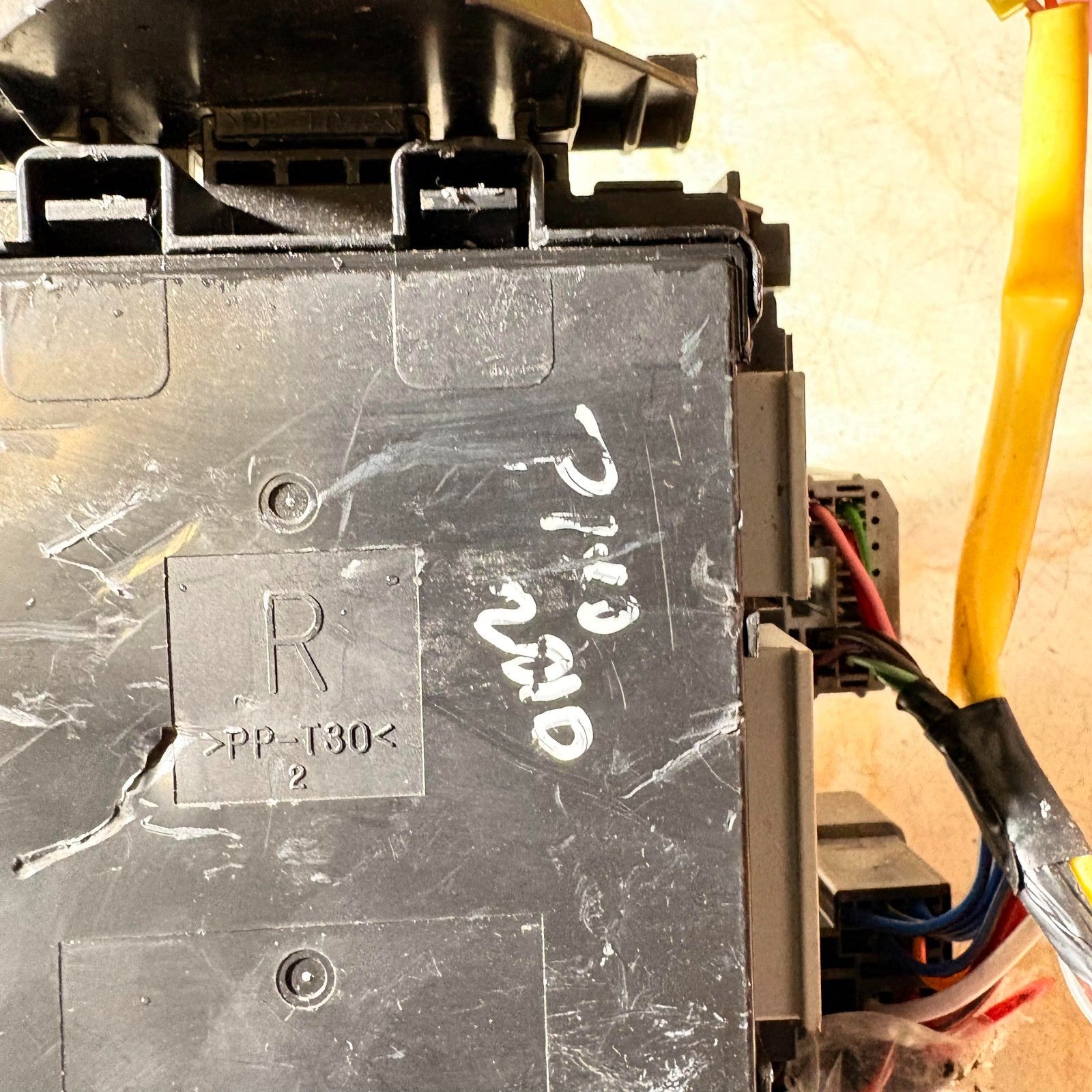 Nissan Pixo 2009-2013 FUSE BOX UNDER DASHBOARD 68K10