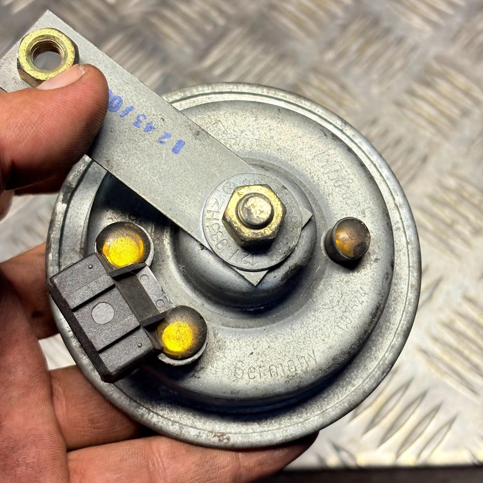 VW Sharan 7M 1996-2008 Horn 12V (3B0951221/3B0951223)