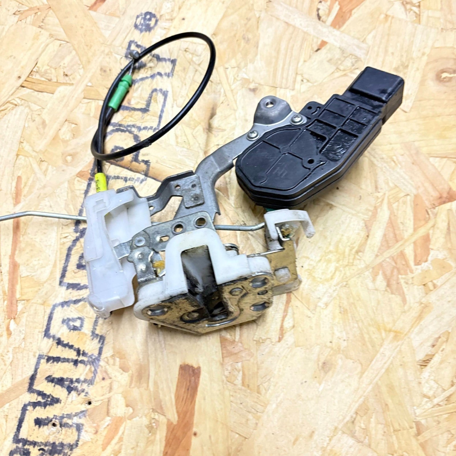 Toyota Aygo Mk1 2012 NSF Front Left Door Lock Latch Actuator Mechanism