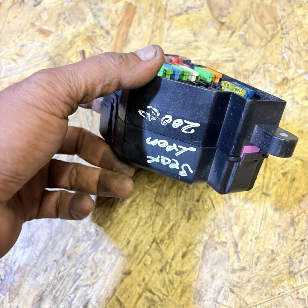 SEAT LEON FR 2005-2012 FUSE BOX