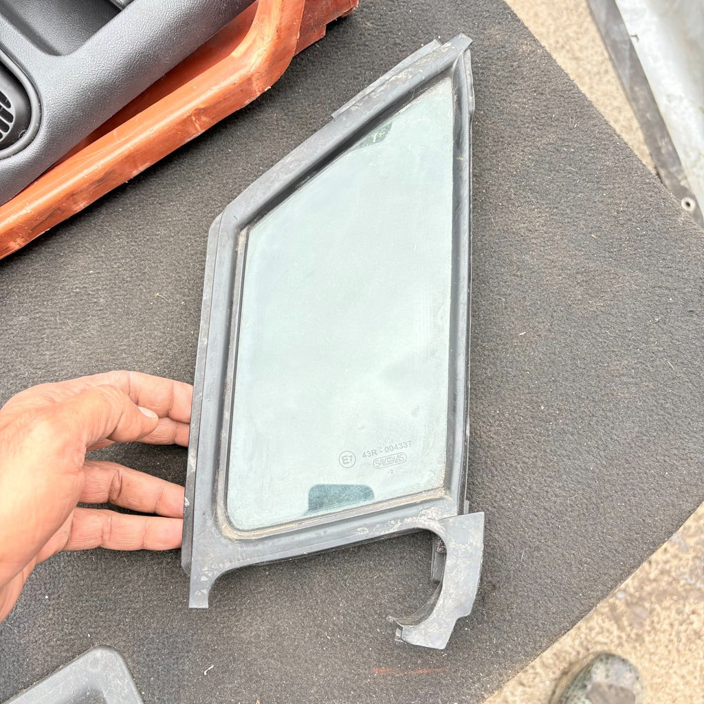 Vauxhall Agila 2011 Left Passenger NS Front Quarter Light Glass 43R-004337